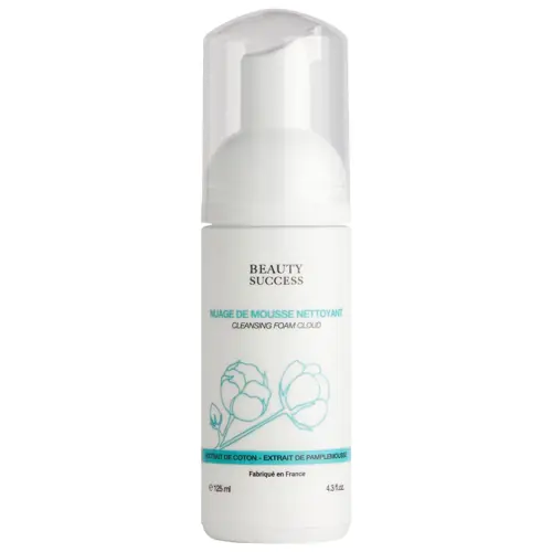 Nuage de mousse nettoyant